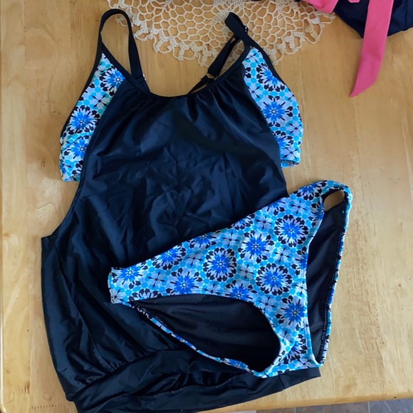 💙Tankini from Amazon 💙 - Picture 1 of 9